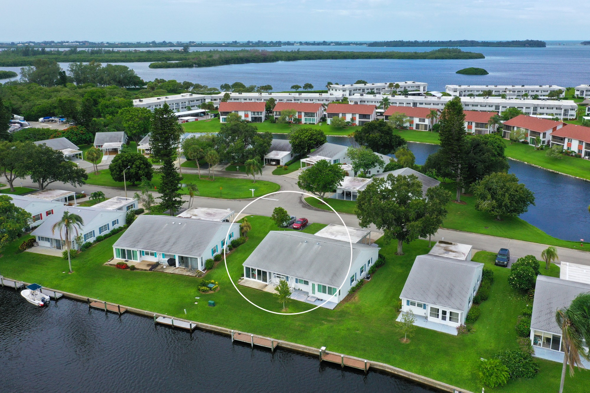 Mt Vernon on Sarasota Bay, Mount Vernon on Sarasota Bay, Mt Vernon, Mount Vernon, bay front, water front, real estate, bradenton, anna maria island, boating, Cheryl Carson 